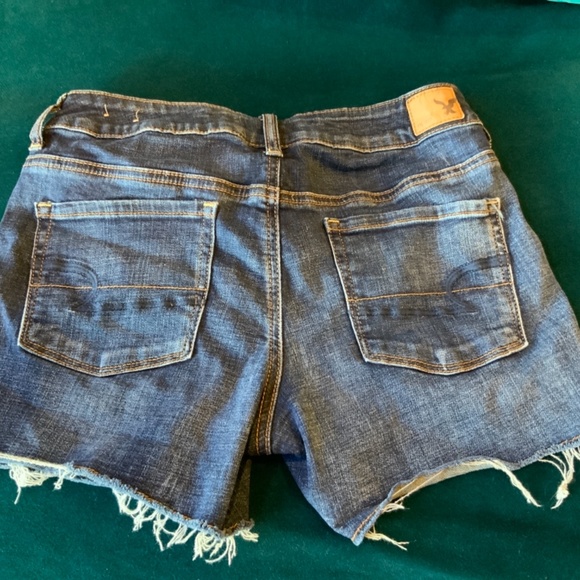 American Eagle Mid-Rise-Shortie Shorts - Picture 2 of 7